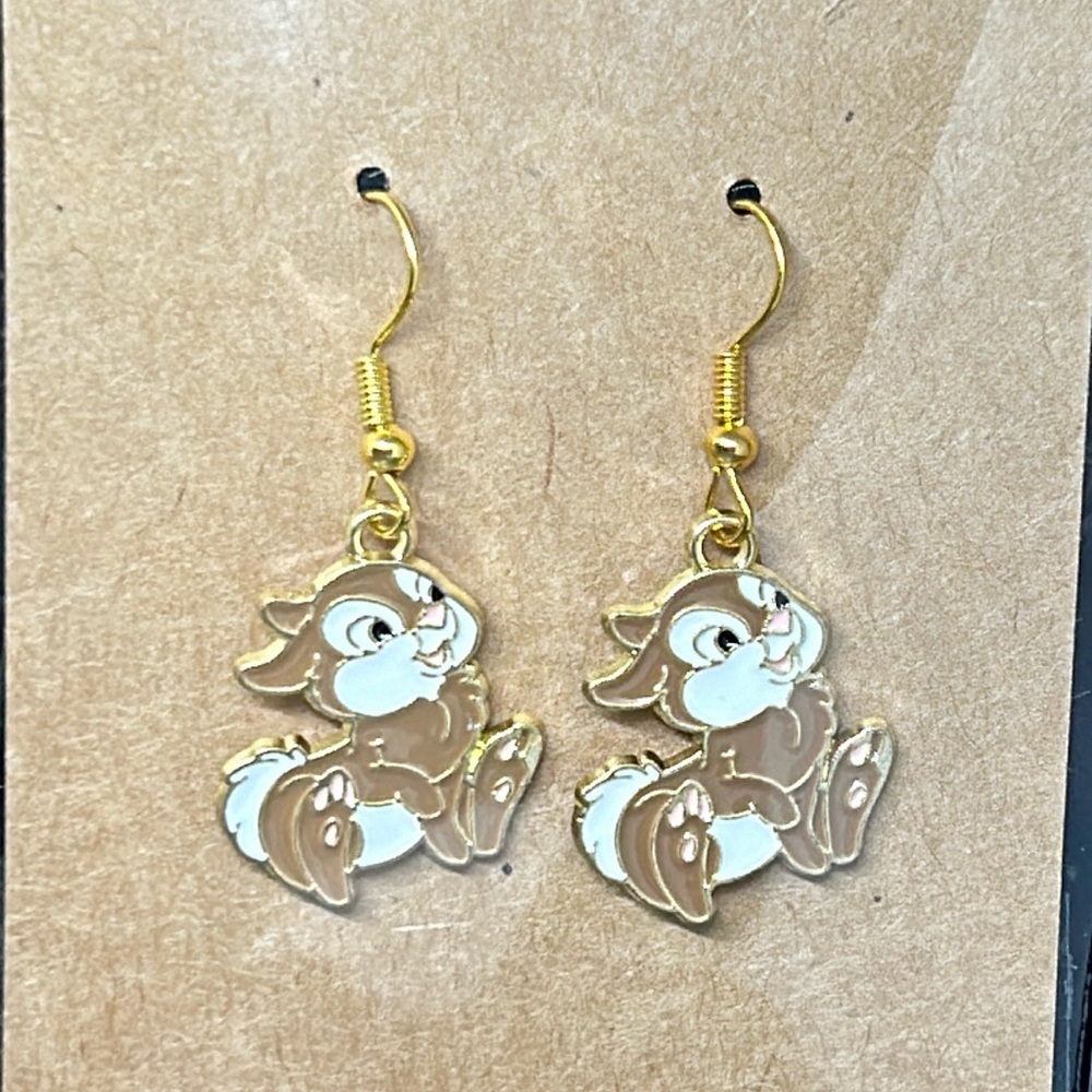Cute Bambi rabbit dangle earring 🐰